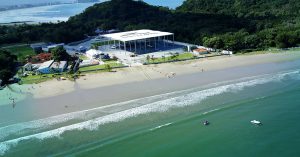 Maresia: entenda o que é e como proteger as construções do seu efeito